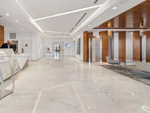 Apartment for sale  Unit #1009 - photo 7367501