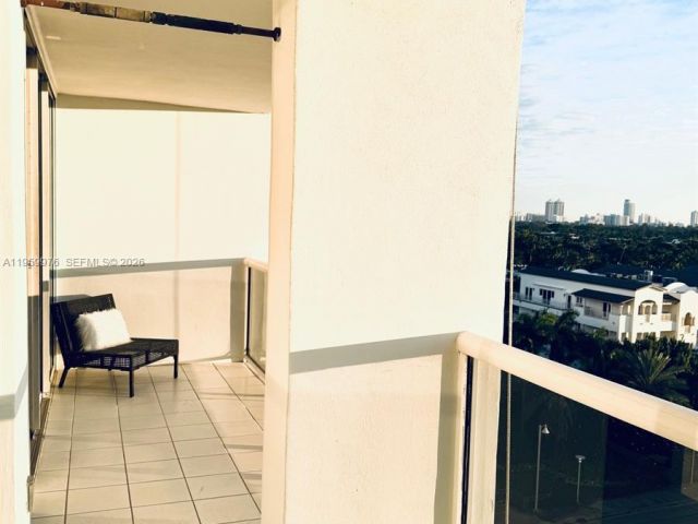 Apartment for sale  Unit #1009 - photo 7367503