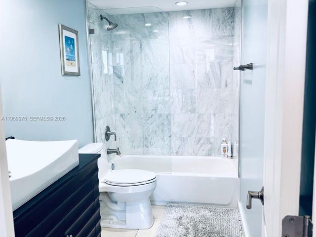 Apartment for sale  Unit #1009 - photo 7367507