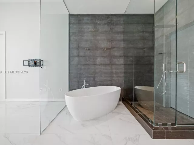 Apartment for rent  Unit #PH5101 - photo 7359982