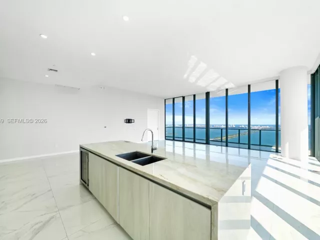 Apartment for rent  Unit #PH5101 - photo 7359995