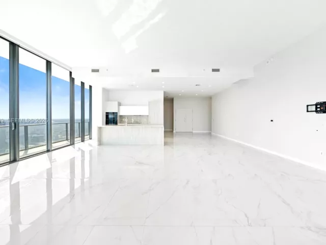 Apartment for rent  Unit #PH5101 - photo 7360004