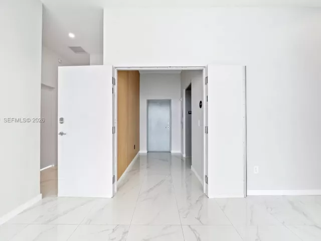 Apartment for rent  Unit #PH5101 - photo 7360011