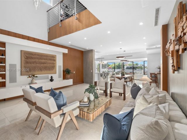 Home for sale at 12880 N Bayshore Dr - photo 7509678