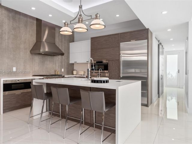 Home for sale at 12880 N Bayshore Dr - photo 7509682