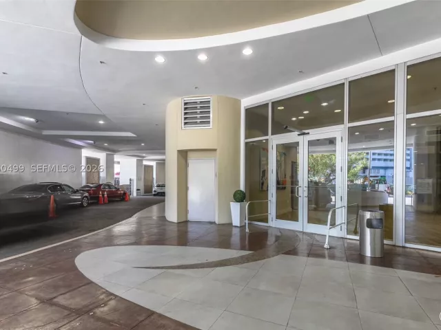 2-bedroom condo for sale in Miami - 1750 N Bayshore Dr 2001 - MondialRealty