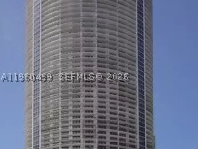 2-bedroom condo for sale in Miami - 1750 N Bayshore Dr 2001 - MondialRealty