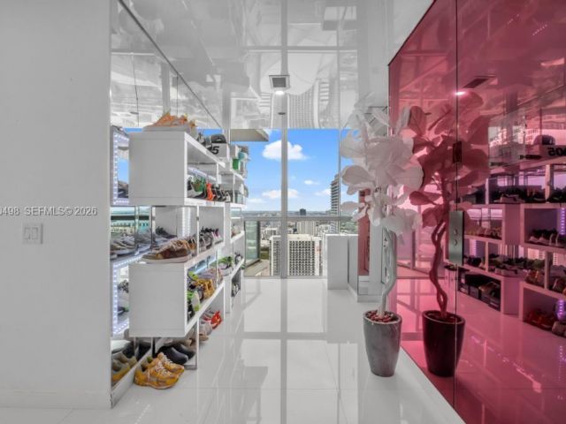 Apartment for sale  Unit #4907 - photo 7368068