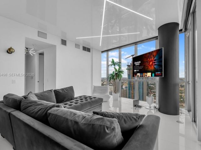 Apartment for sale  Unit #4907 - photo 7368071