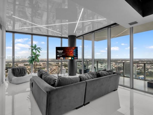 Apartment for sale  Unit #4907 - photo 7368072