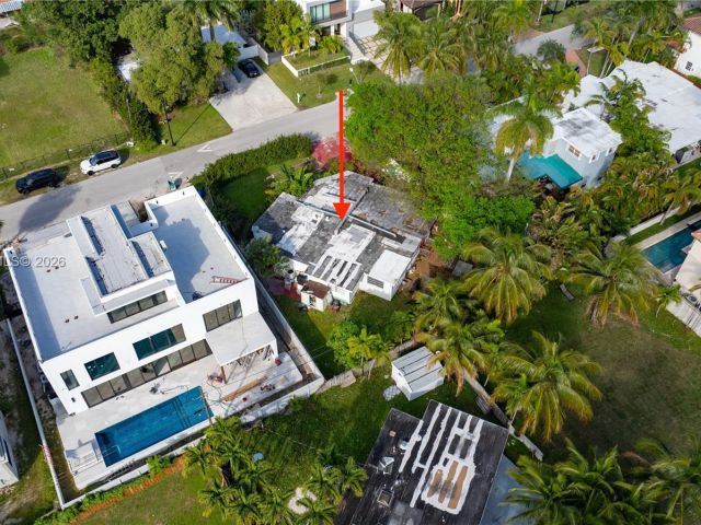 Home for sale at 322 189th St - photo 7363946