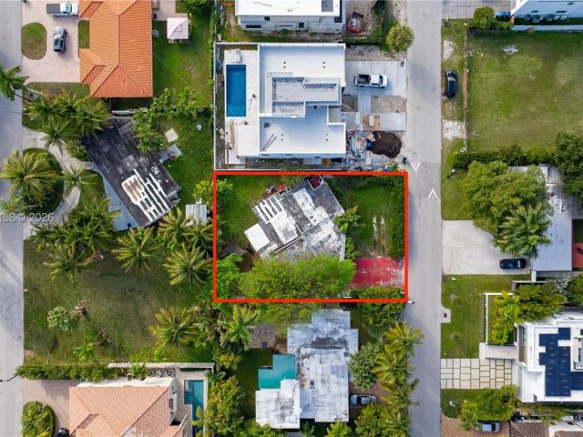 Home for sale at 322 189th St - photo 7363947