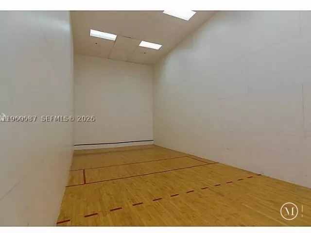 3-bedroom condo for sale in Miami - 540 Brickell Key Dr 505 - MondialRealty