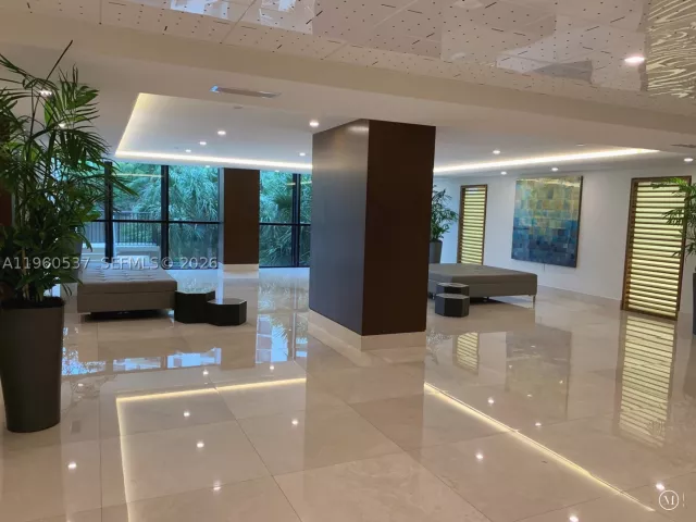 3-bedroom condo for sale in Miami - 540 Brickell Key Dr 505 - MondialRealty