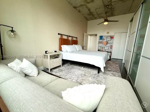 1-bedroom condo for rent in Miami - 2001 Biscayne Blvd 3608 - MondialRealty