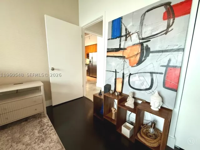 1-bedroom condo for rent in Miami - 2001 Biscayne Blvd 3608 - MondialRealty