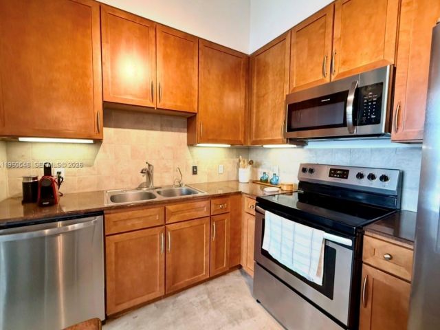 Apartment for rent  Unit #3608 - photo 7359400