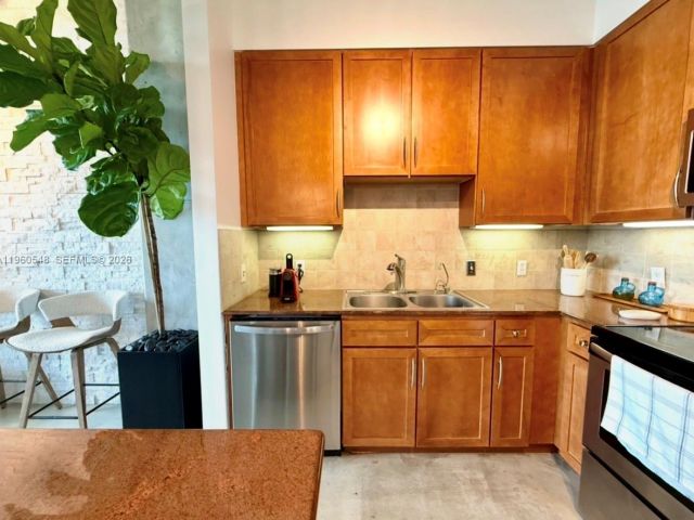 Apartment for rent  Unit #3608 - photo 7359401