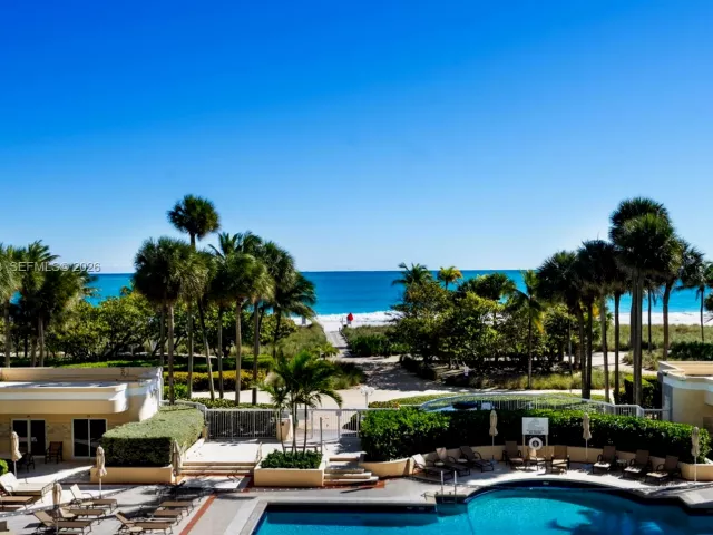 3-bedroom condo for sale in Bal Harbour - 9999 Collins Ave 3E - MondialRealty