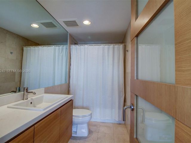 Apartment for rent  Unit #4404 - photo 7412354