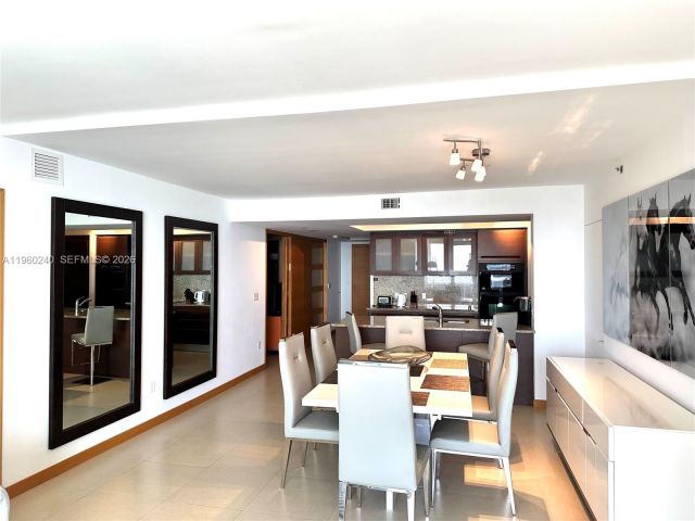 Apartment for rent  Unit #4404 - photo 7412360