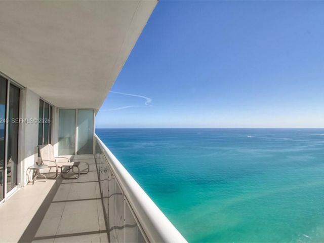 Apartment for rent  Unit #4404 - photo 7412367