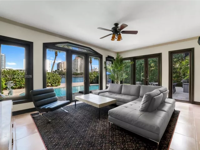 5-bedroom home for sale in Miami Beach - 6491 Allison Rd - MondialRealty