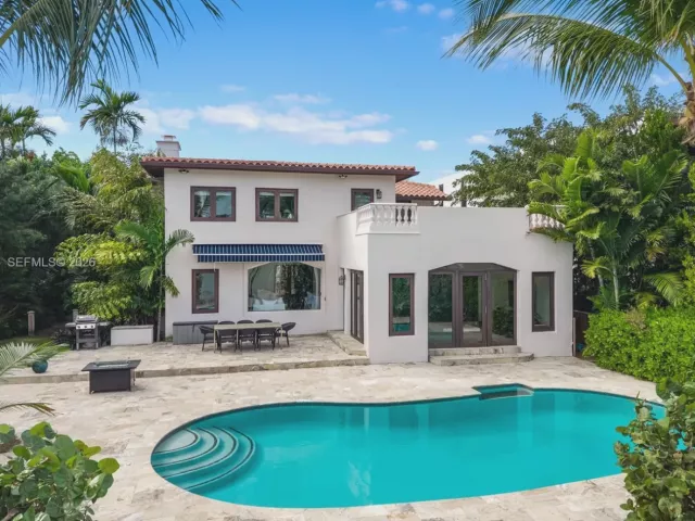 5-bedroom home for sale in Miami Beach - 6491 Allison Rd - MondialRealty