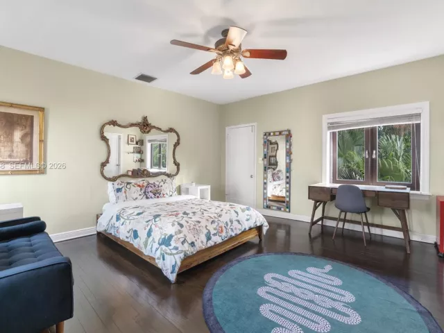 5-bedroom home for sale in Miami Beach - 6491 Allison Rd - MondialRealty