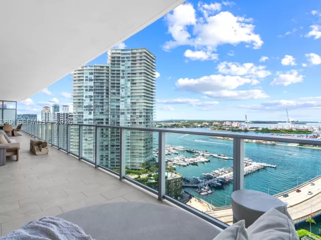 3-bedroom condo for sale in Miami Beach - 500 Alton 2203 - MondialRealty