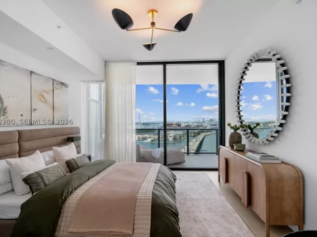 3-bedroom condo for sale in Miami Beach - 500 Alton 2203 - MondialRealty