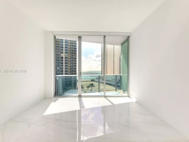 2-bedroom condo for sale in Sunny Isles Beach - 17550 Collins Ave 505 - MondialRealty