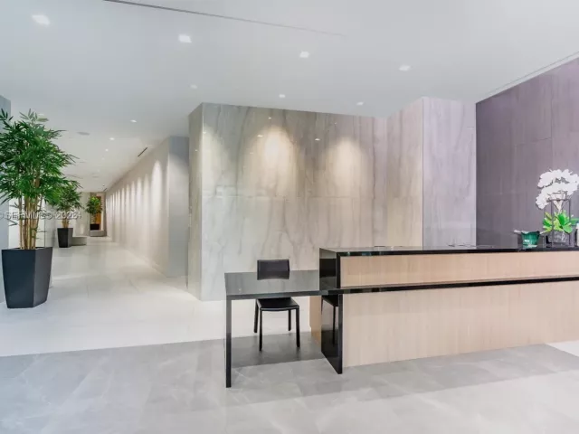 2-bedroom condo for sale in Sunny Isles Beach - 17550 Collins Ave 505 - MondialRealty