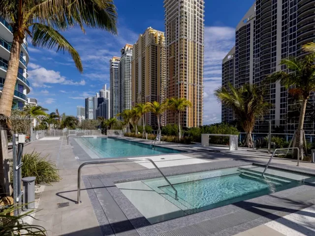 2-bedroom condo for sale in Sunny Isles Beach - 17550 Collins Ave 505 - MondialRealty