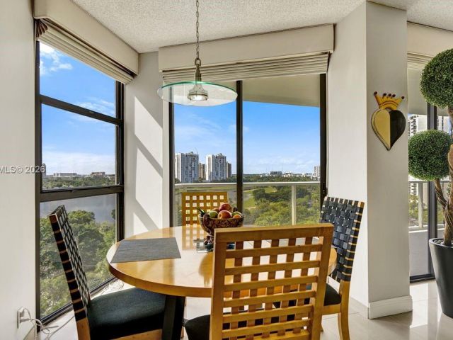 Apartment for sale  Unit #809 - photo 7366578