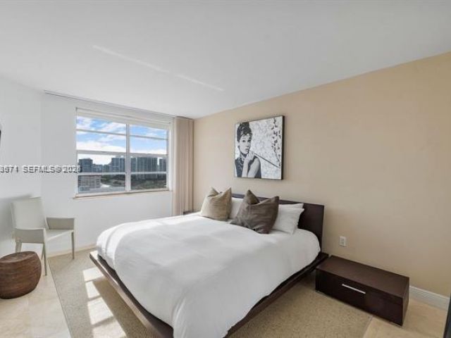 1-bedroom condo for rent in Hallandale Beach - 1985 S Ocean Dr 19A - MondialRealty