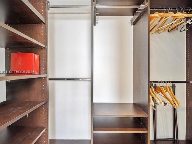 1-bedroom condo for rent in Hallandale Beach - 1985 S Ocean Dr 19A - MondialRealty