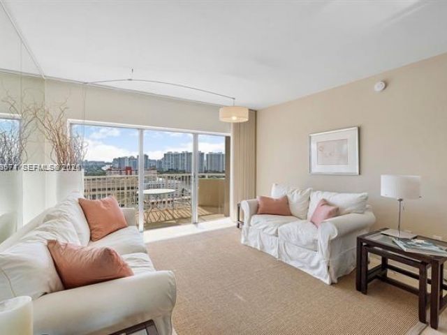 1-bedroom condo for rent in Hallandale Beach - 1985 S Ocean Dr 19A - MondialRealty