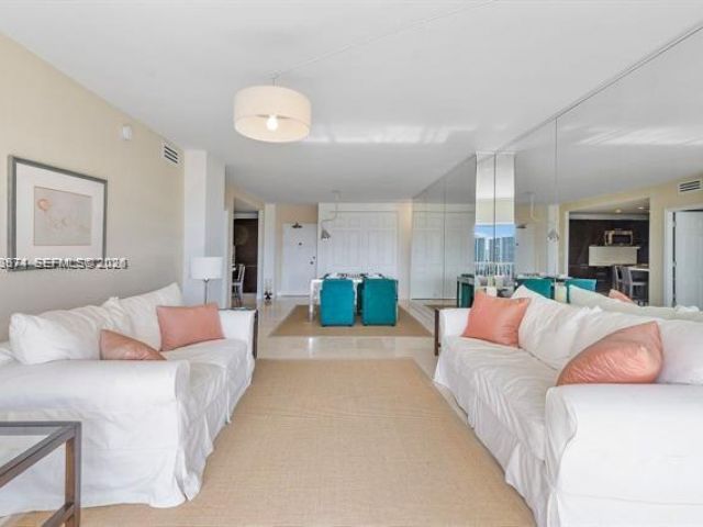 1-bedroom condo for rent in Hallandale Beach - 1985 S Ocean Dr 19A - MondialRealty