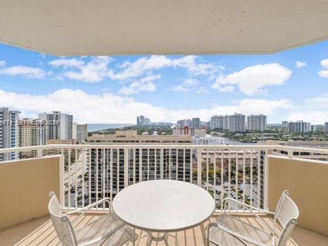 1-bedroom condo for rent in Hallandale Beach - 1985 S Ocean Dr 19A - MondialRealty