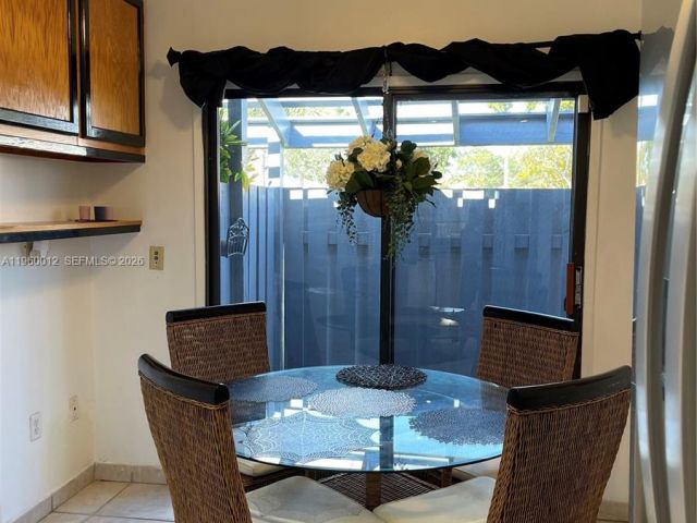 Home for rent at 1422 Amanda St 1422 - photo 7474177