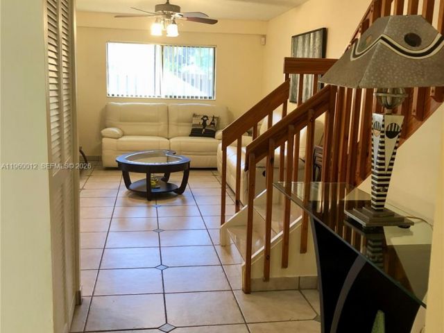 Home for rent at 1422 Amanda St 1422 - photo 7474186