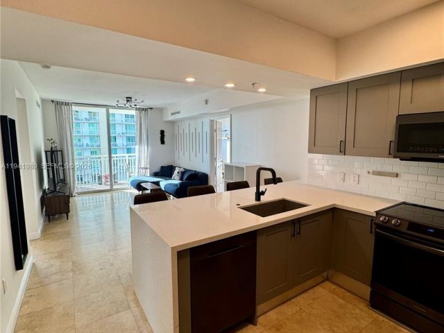 2-bedroom condo for rent in Hallandale Beach - 1755 E Hallandale Beach Blvd 708E - MondialRealty