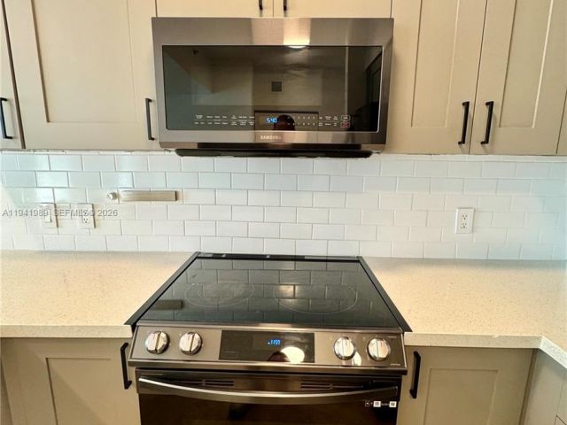 2-bedroom condo for rent in Hallandale Beach - 1755 E Hallandale Beach Blvd 708E - MondialRealty