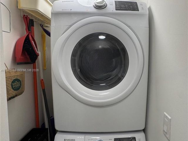 2-bedroom condo for rent in Hallandale Beach - 1755 E Hallandale Beach Blvd 708E - MondialRealty