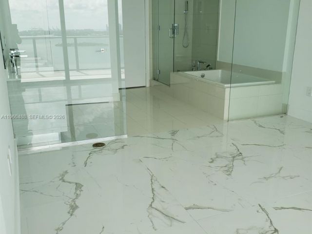 Apartment for rent  Unit #2303 - photo 7494602