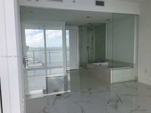 Apartment for rent  Unit #2303 - photo 7494606