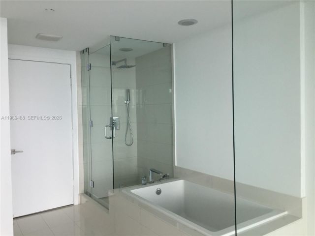 Apartment for rent  Unit #2303 - photo 7494608