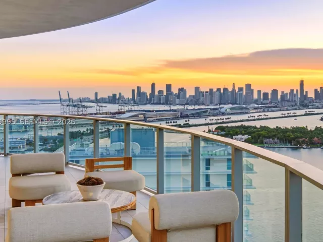 4-bedroom condo for sale in Miami Beach - 500 Alton Rd 2903 - MondialRealty