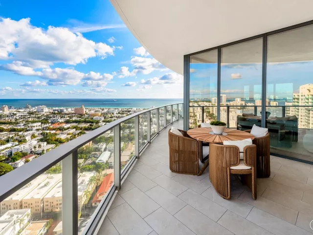4-bedroom condo for sale in Miami Beach - 500 Alton Rd 2903 - MondialRealty